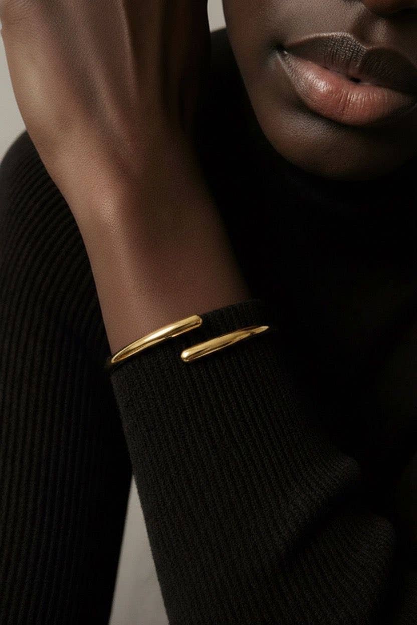 Bracelet Jonc Ouvert aux Gouttes Polies