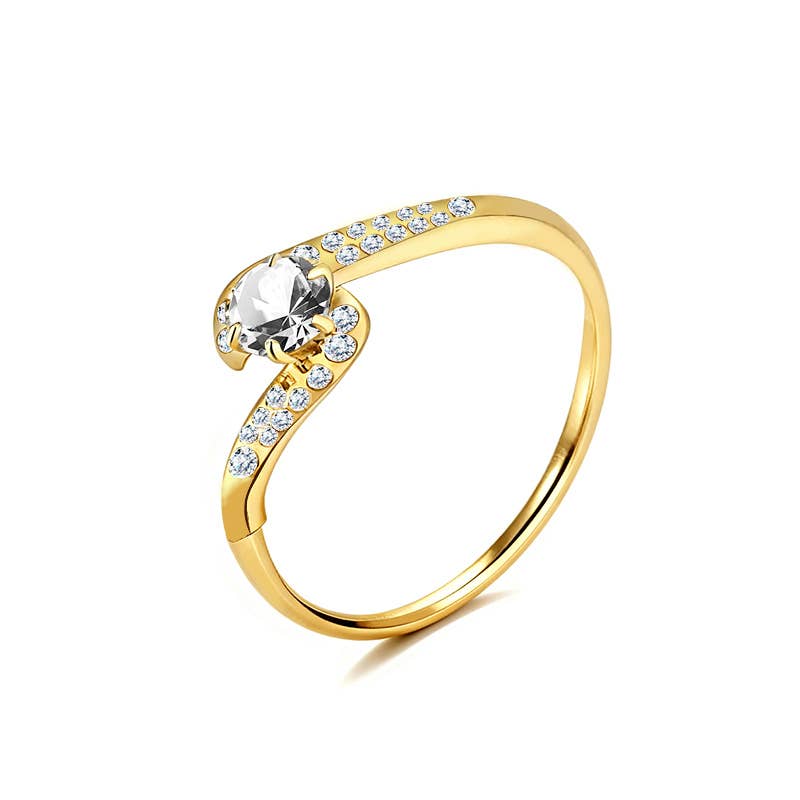 Bague solitaire enlacé en acier inoxydable doré pavée de strass scintillants REF 281