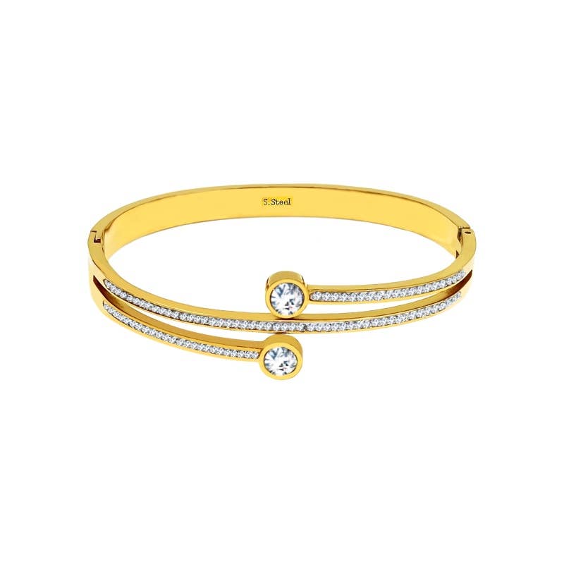Bracelet jonc rigide doré pour femme en acier inoxydable avec lignes entrelacées pavées de strass et deux cristaux solitaires ronds.