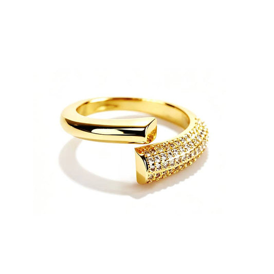 Bague Ajustable Ouverte Design Asymétrique & Pavé Scintillant