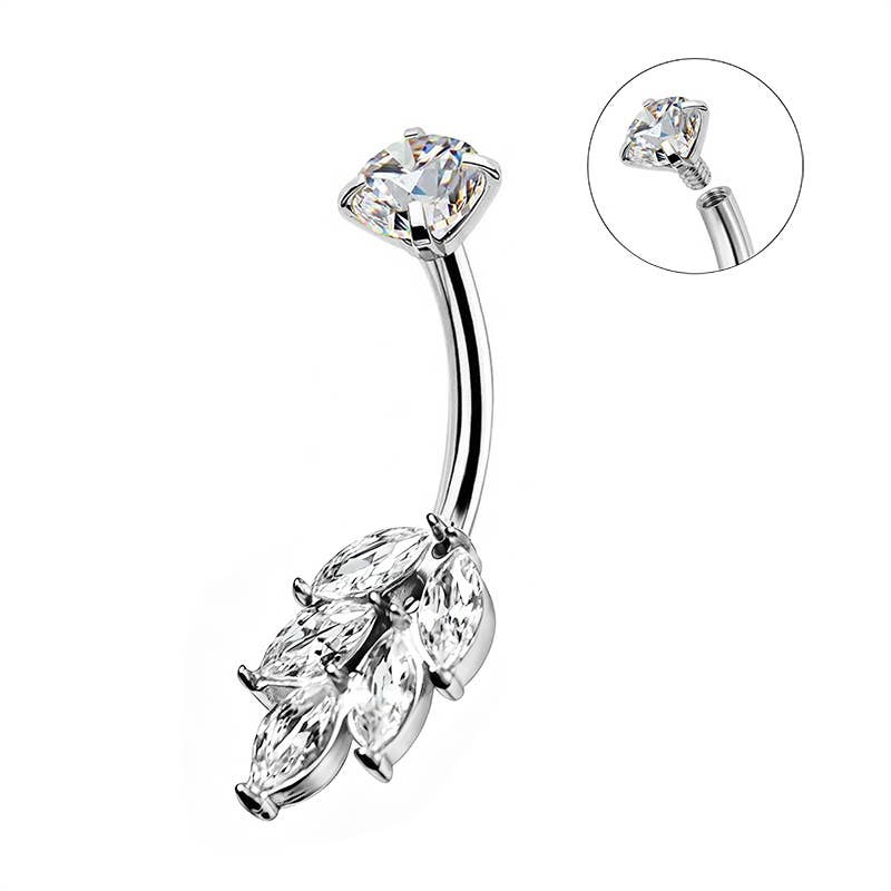 Piercing banane de nombril argenté avec une grappe de cinq strass en forme de feuilles et système de pas de vis interne.