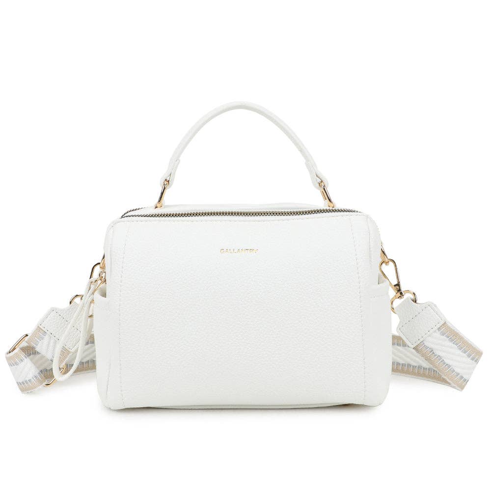 Sac à main Le Mini Boston Elegance en similicuir blanc avec bandoulière tissée brodée REF 303.