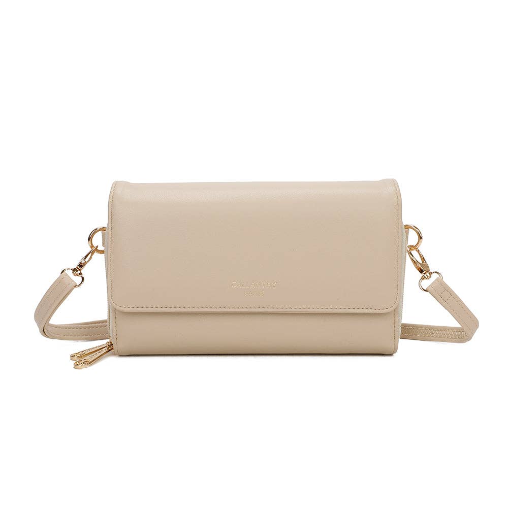 Pochette compagnon Naélys REF 134 couleur beige sable vu de face avec bandoulière et curseurs de fermeture dorés.